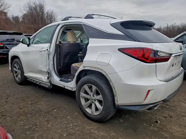 2T2BZMCA2HC096267 2017 LEXUS RX - Image 2