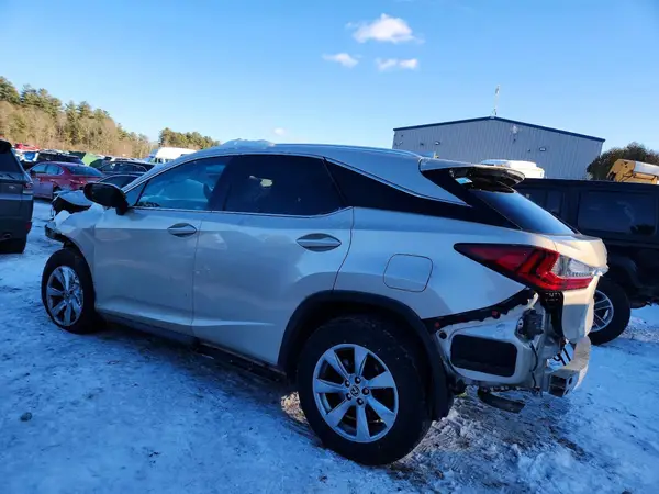 2T2BZMCA2JC137177 2018 LEXUS RX - Image 2