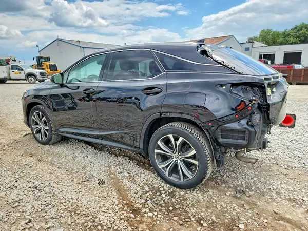 2T2BZMCA2JC141326 2018 LEXUS RX - Image 2