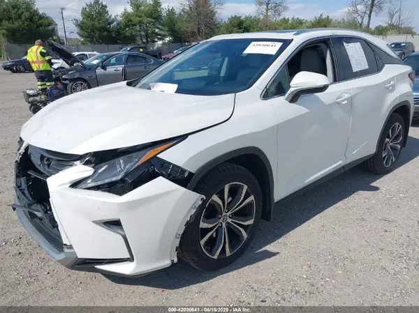 2T2BZMCA2JC164234 2018 LEXUS RX - Image 2