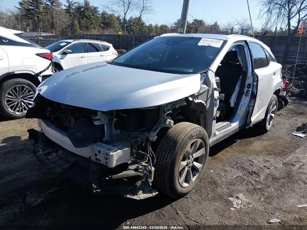 2T2BZMCA2KC169497 2019 LEXUS RX - Image 2