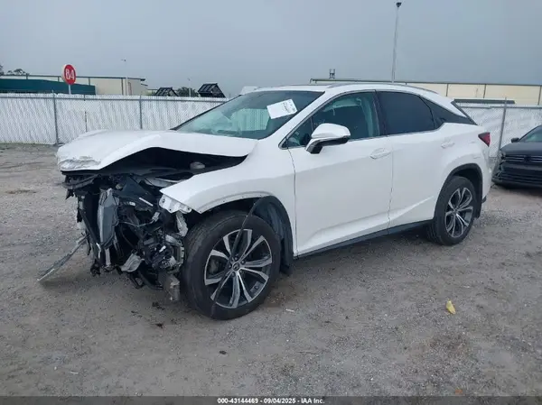 2T2BZMCA2KC205933 2019 LEXUS RX - Image 2