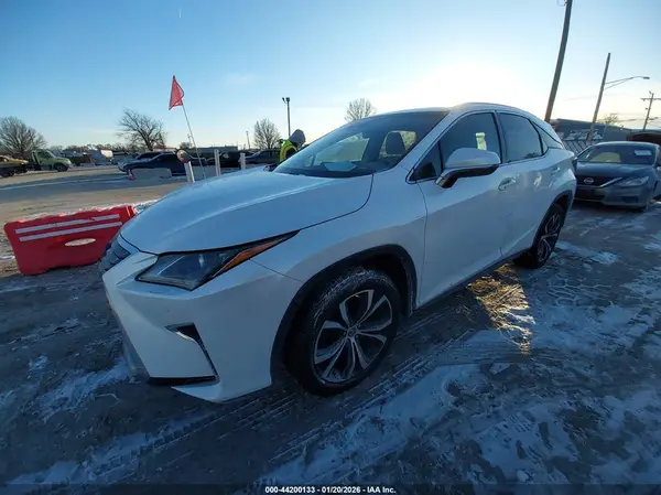 2T2BZMCA3HC067988 2017 LEXUS RX - Image 2