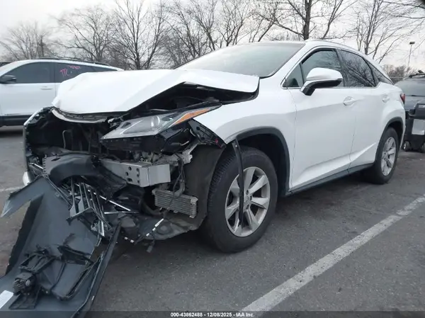 2T2BZMCA3HC102898 2017 LEXUS RX - Image 2