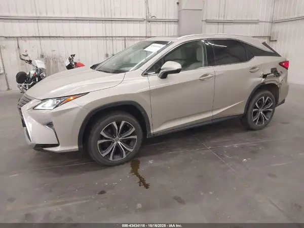 2T2BZMCA3HC113559 2017 LEXUS RX - Image 2