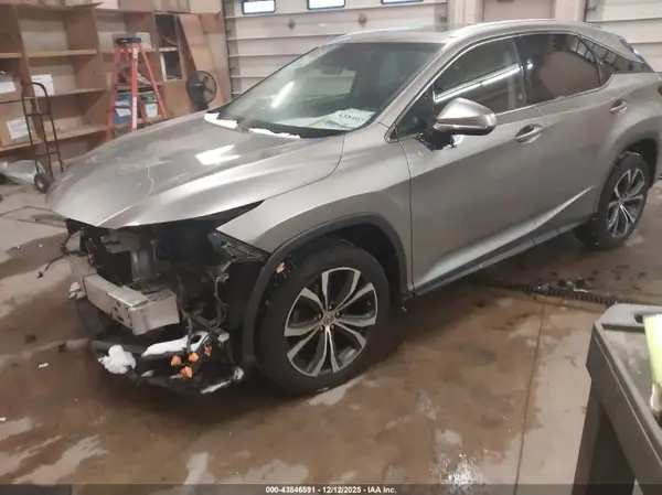2T2BZMCA3HC114341 2017 LEXUS RX - Image 2