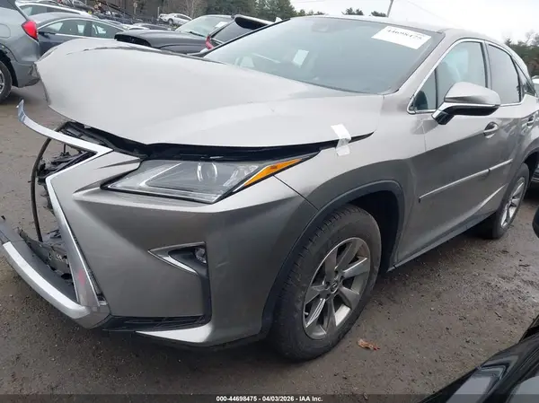 2T2BZMCA3JC135535 2018 LEXUS RX - Image 2