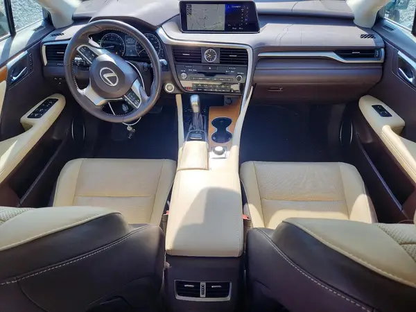 2T2BZMCA3JC143019 2018 LEXUS RX - Image 8