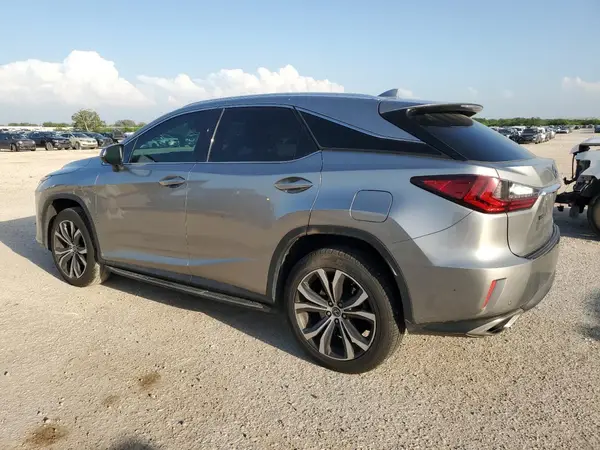 2T2BZMCA3JC143764 2018 LEXUS RX - Image 2