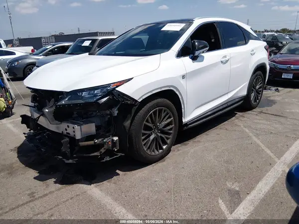 2T2BZMCA3JC150052 2018 LEXUS RX - Image 2