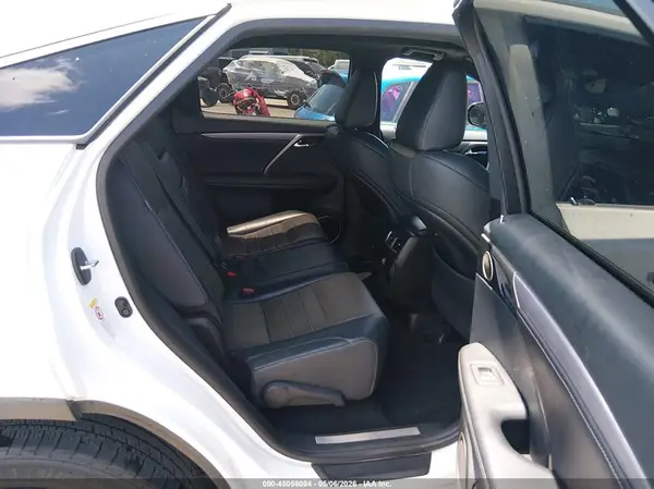 2T2BZMCA3JC150052 2018 LEXUS RX - Image 8
