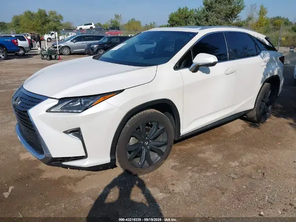 2T2BZMCA3JC157552 2018 LEXUS RX - Image 2