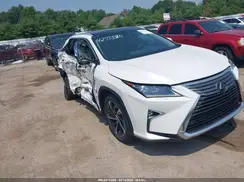 2T2BZMCA3JC158832 2018 LEXUS RX