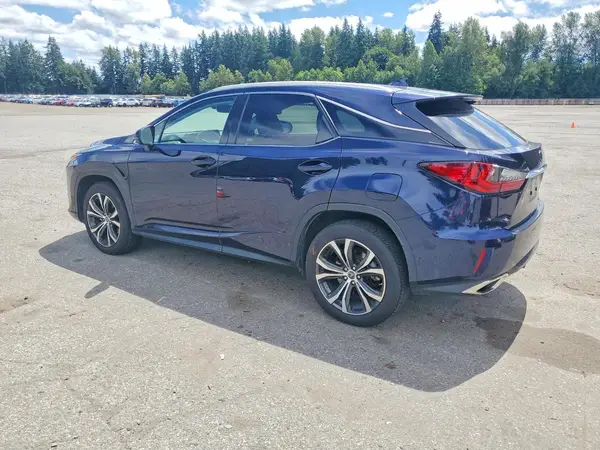 2T2BZMCA3JC165702 2018 LEXUS RX - Image 2