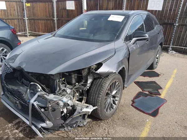 2T2BZMCA3KC171906 2019 LEXUS RX - Image 2