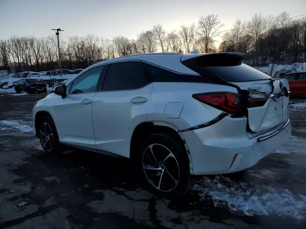 2T2BZMCA3KC205326 2019 LEXUS RX - Image 2