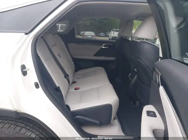 2T2BZMCA4GC004770 2016 LEXUS RX - Image 8
