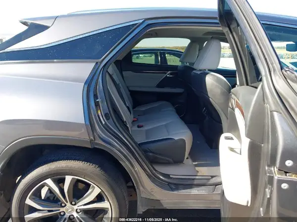 2T2BZMCA4HC054070 2017 LEXUS RX - Image 8