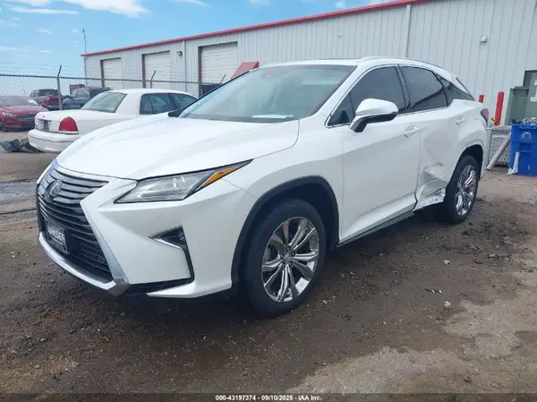 2T2BZMCA4HC060337 2017 LEXUS RX - Image 2