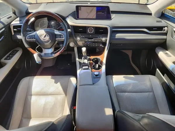 2T2BZMCA4HC090311 2017 LEXUS RX - Image 8