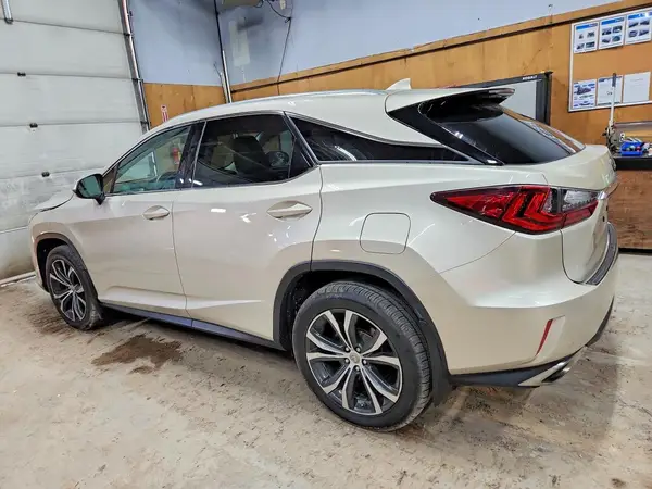 2T2BZMCA4HC107088 2017 LEXUS RX - Image 2