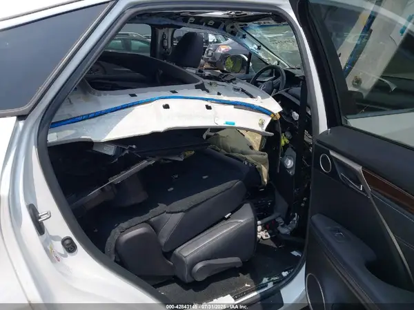 2T2BZMCA4HC113831 2017 LEXUS RX - Image 8