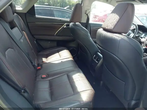 2T2BZMCA4JC136628 2018 LEXUS RX - Image 8