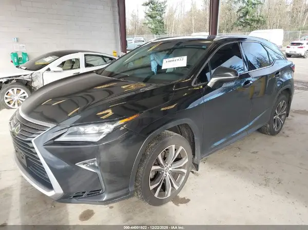 2T2BZMCA4JC138993 2018 LEXUS RX - Image 2