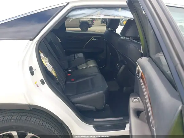2T2BZMCA4JC147144 2018 LEXUS RX - Image 8