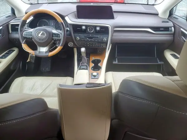2T2BZMCA4JC148262 2018 LEXUS RX - Image 8
