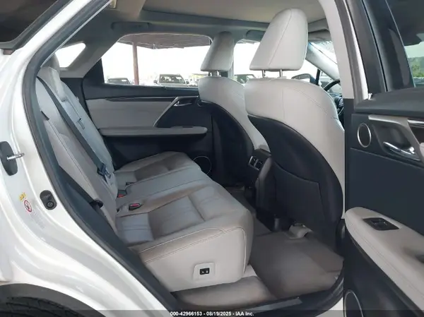 2T2BZMCA4KC192490 2019 LEXUS RX - Image 8