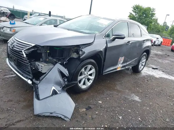 2T2BZMCA5GC052214 2016 LEXUS RX - Image 2