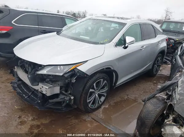 2T2BZMCA5HC065093 2017 LEXUS RX - Image 2