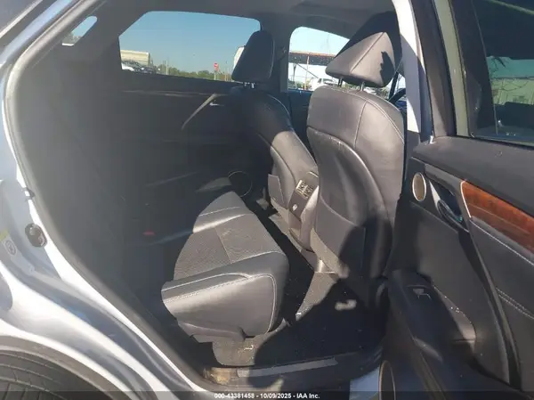 2T2BZMCA5HC069497 2017 LEXUS RX - Image 8