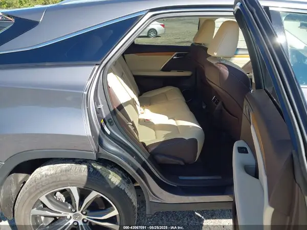 2T2BZMCA5HC097235 2017 LEXUS RX - Image 8