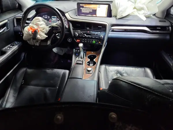 2T2BZMCA5HC104975 2017 LEXUS RX - Image 8