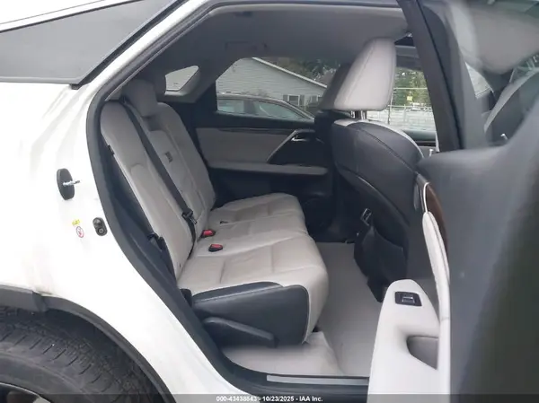 2T2BZMCA5HC118830 2017 LEXUS RX - Image 8