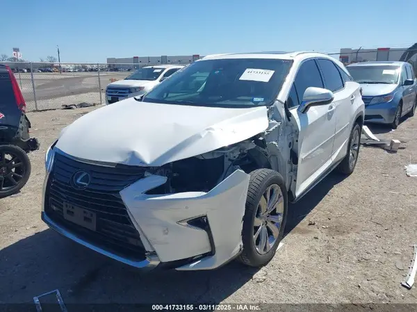 2T2BZMCA5HC133733 2017 LEXUS RX - Image 2