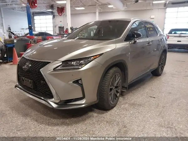 2T2BZMCA5JC143071 2018 LEXUS RX - Image 2