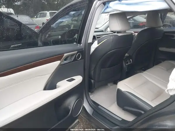 2T2BZMCA5JC156290 2018 LEXUS RX - Image 8