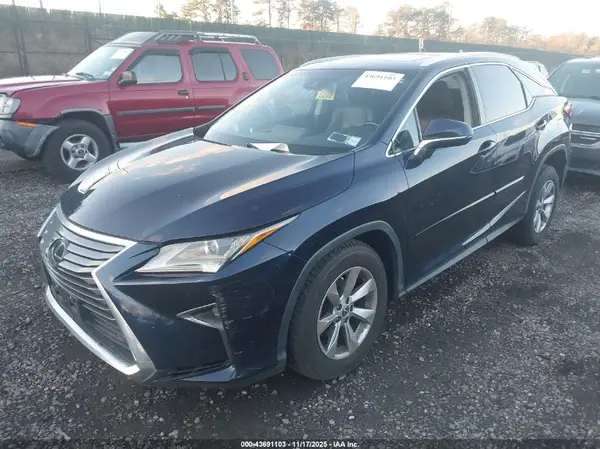 2T2BZMCA5JC162543 2018 LEXUS RX - Image 2
