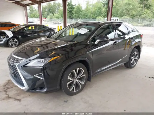 2T2BZMCA5KC168392 2019 LEXUS RX - Image 2