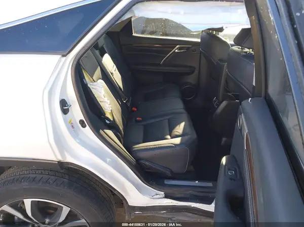 2T2BZMCA5KC183264 2019 LEXUS RX - Image 8