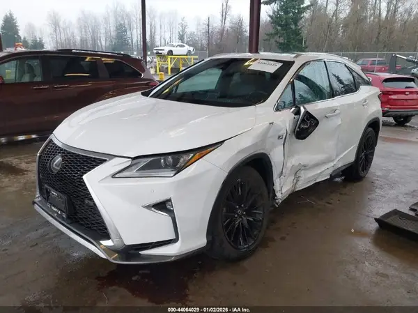 2T2BZMCA5KC200564 2019 LEXUS RX - Image 2