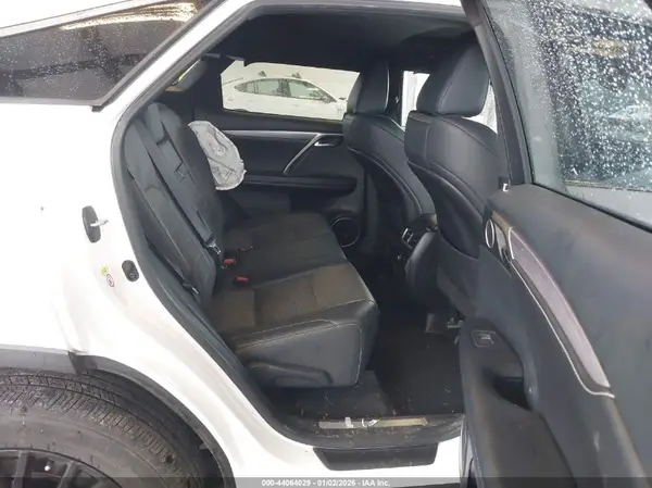 2T2BZMCA5KC200564 2019 LEXUS RX - Image 8