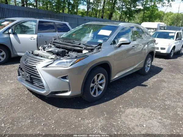 2T2BZMCA5KC204565 2019 LEXUS RX - Image 2