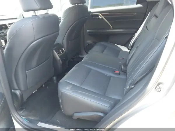 2T2BZMCA5KC204565 2019 LEXUS RX - Image 8