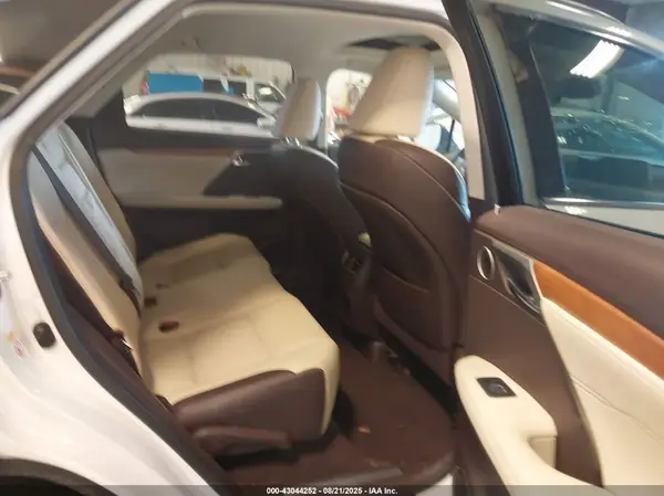 2T2BZMCA5KC211550 2019 LEXUS RX - Image 8
