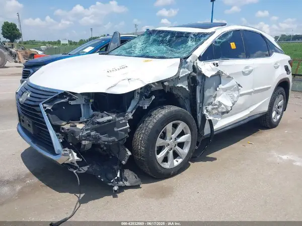 2T2BZMCA6GC018637 2016 LEXUS RX - Image 2