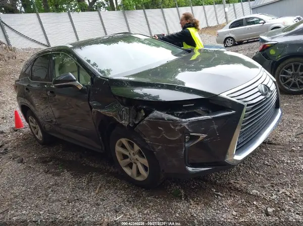 2T2BZMCA6HC057262 2017 LEXUS RX - Image 1